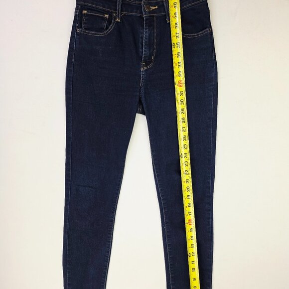 Levis Size 26X32 Womens 721 High Rise Skinny Blue Denim 5 Pocket Logo Tag Jeans - Picture 9 of 14